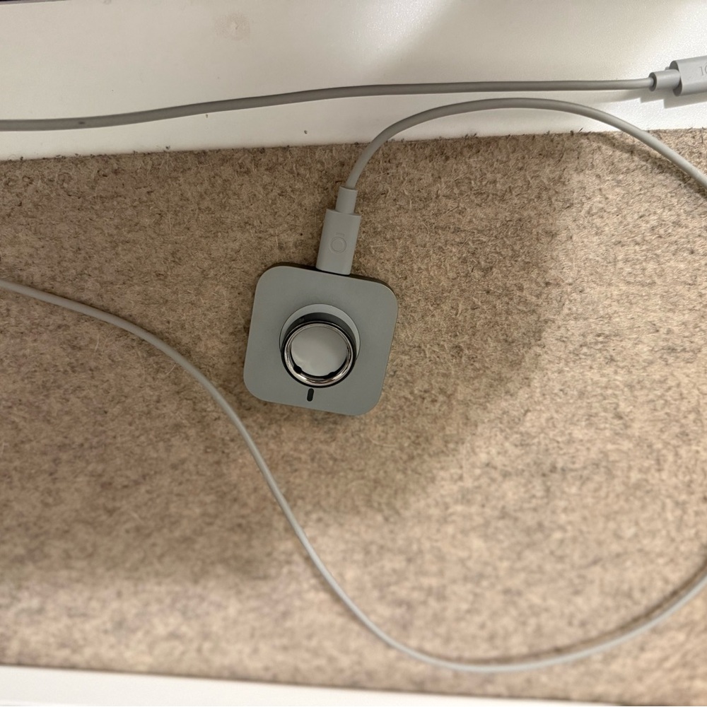 Oura Ring Gen 4 Stealth Black Size 10 Smart Ring + Charger - Picture 5 of 5